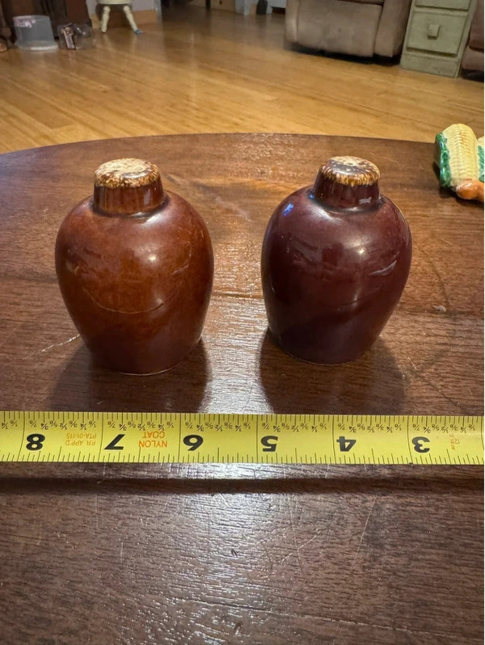 VTG Hull Brown Drip Salt & Pepper Set